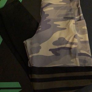 Bombshell sportswear camo leggings pocket
